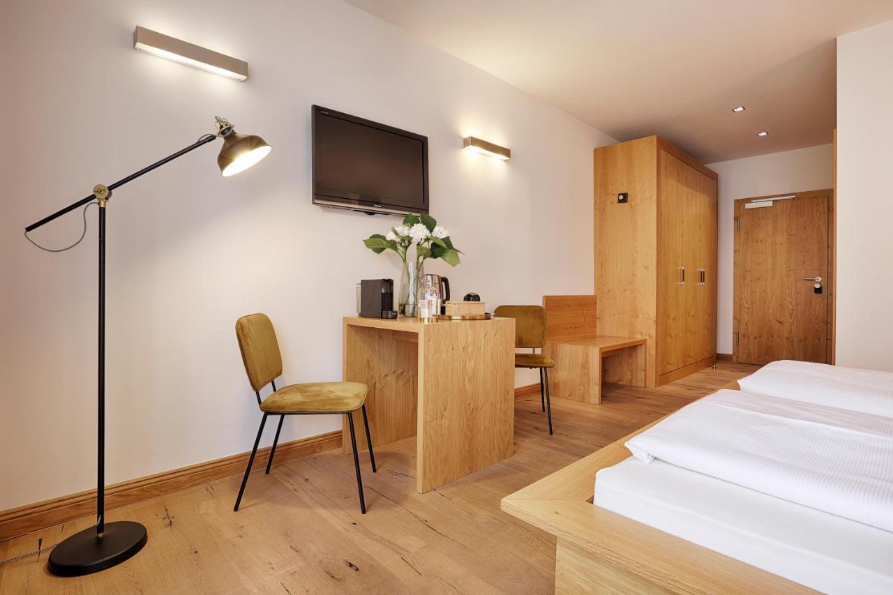 Hotel Wiener Botschaft In Veitshoechheim エクステリア 写真