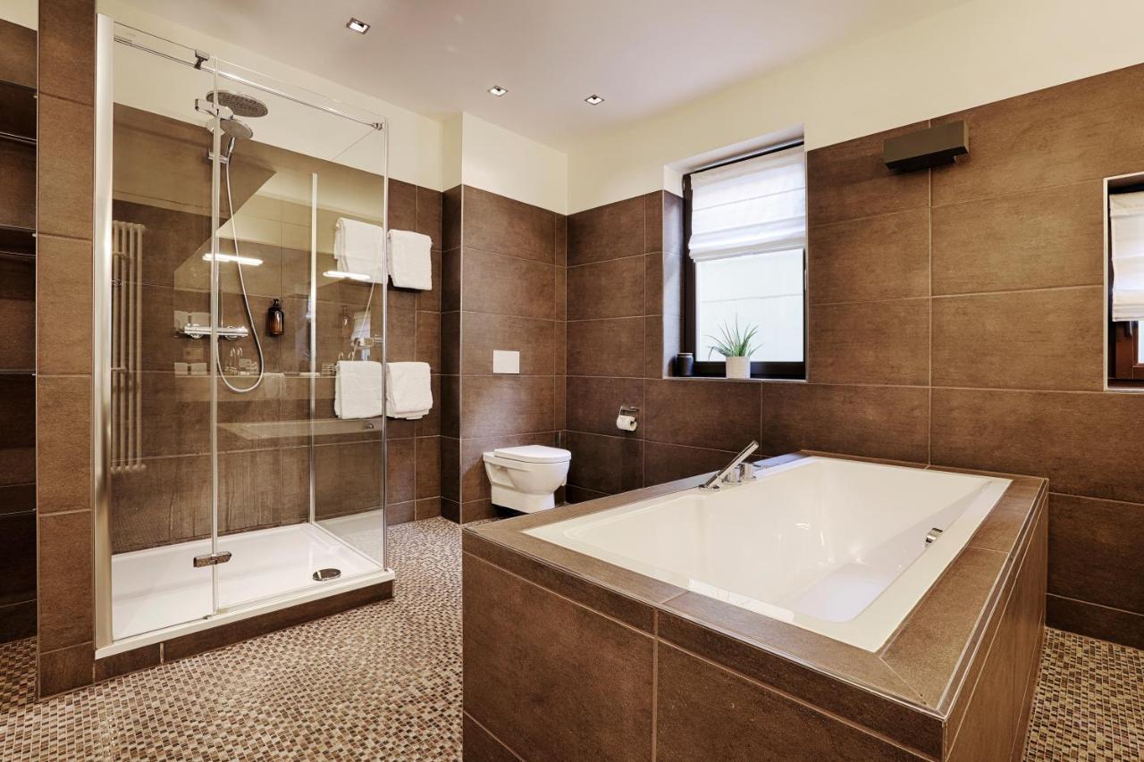 Hotel Wiener Botschaft In Veitshoechheim エクステリア 写真