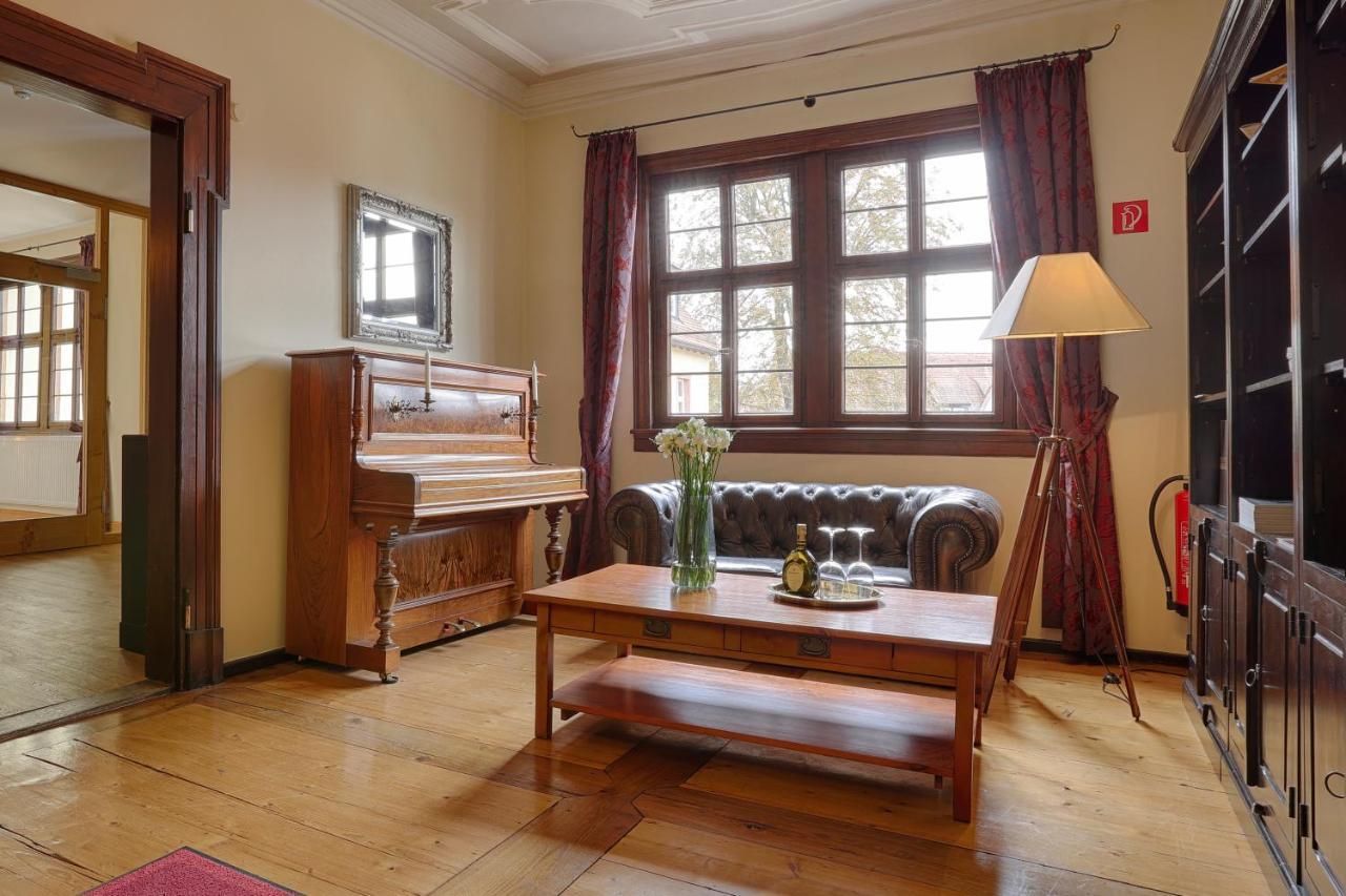 Hotel Wiener Botschaft In Veitshoechheim エクステリア 写真